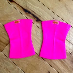 NWT EXO Sleeve Knee Sleeves, Size Large